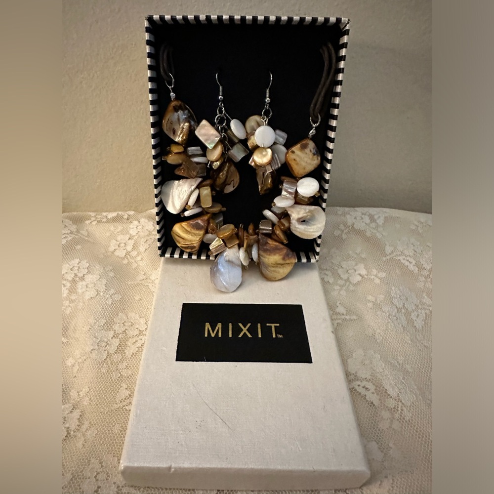 Mixit Brown and White Shell Earrings & Necklace